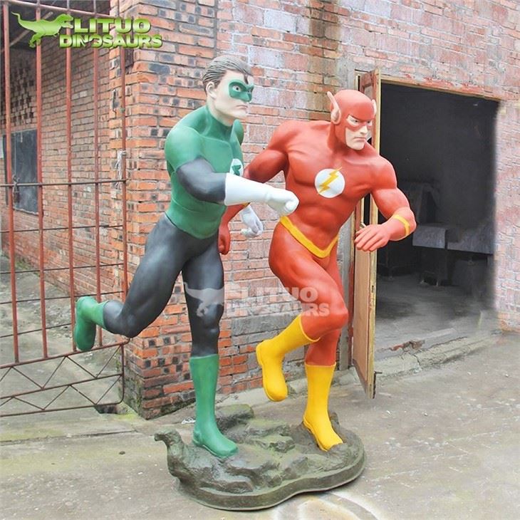 3Green Lantern Sculpture(001)